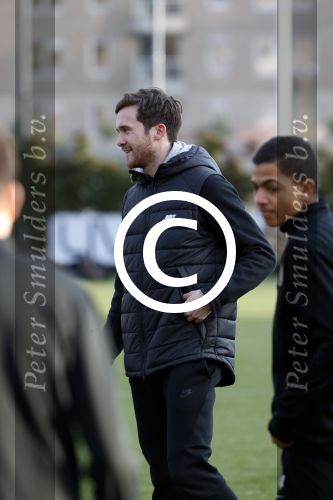 Amsterdam 7 maart 2017
Justin Swart als trainer bij de jeugd van AFC