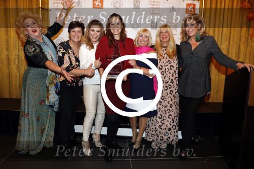 Amsterdam 27 maart 2017
Uitreiing strong woman award in het amstel Hotel. Karin Bloemen Rita Verdonk Antje Monteiro Bibian Mentel Willeke Alberti Mary Borsato en Betty de Groot