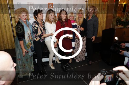 Amsterdam 27 maart 2017
Uitreiing strong woman award in het amstel Hotel. Karin Bloemen Rita Verdonk Antje Monteiro Bibian Mentel Willeke Alberti Mary Borsato en Betty de Groot