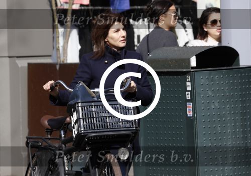 Amsterdam 23 maart 2017  
Kim v Kooten op de fiets in amsterdam zuid