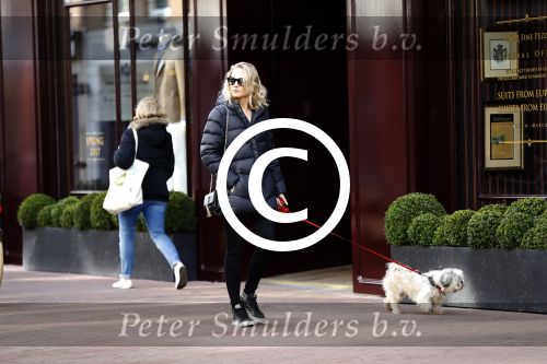 Amsterdam 24 maart 2017  
Kimberley Klaver met hond in amsterdam zuid