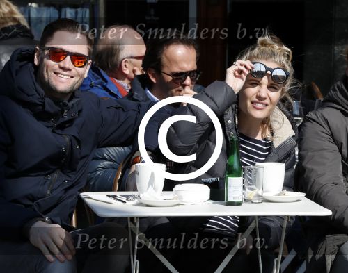 Amsterdam 23 maart 2017  
Kimberly Klaver en haar man Bas Schothorst op terras in Amsterdam