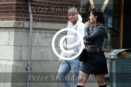 Amsterdam 19 maart 2017 
Koen Verweij met (een) vriendin op straat in Amsterdam zuid.