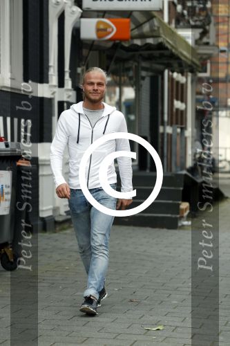 Amsterdam 19 maart 2017 
Koen Verweij met (een) vriendin op straat in Amsterdam zuid.