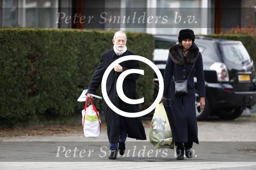 Amsterdam 19 maart 2017
Laetitia Griffith met haar man op straat in Amsterdam zuid.