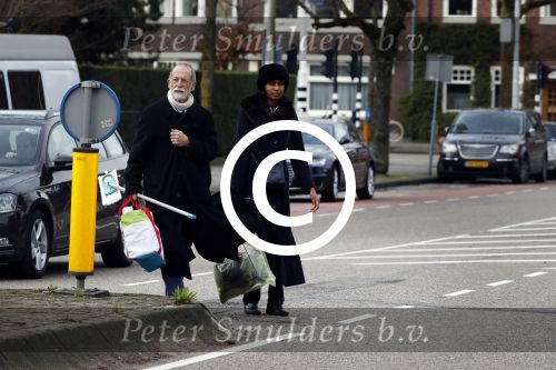 Amsterdam 19 maart 2017
Laetitia Griffith met haar man op straat in Amsterdam zuid.