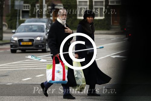 Amsterdam 19 maart 2017
Laetitia Griffith met haar man op straat in Amsterdam zuid.