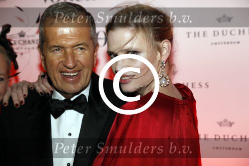 Amsterdam 9 maart 2017 
5 njaar Voque. Feest / diner in rijksmuseum en feest in the Duchess. Karin Swerink Mario Testino en Lara Stone