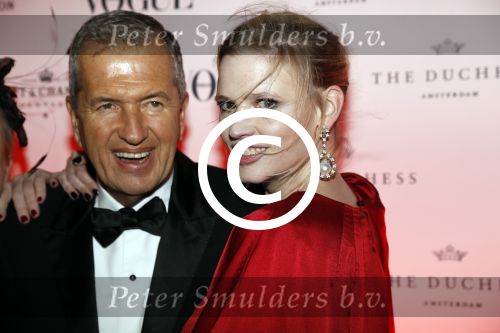 Amsterdam 9 maart 2017 
5 njaar Voque. Feest / diner in rijksmuseum en feest in the Duchess. Karin Swerink Mario Testino en Lara Stone