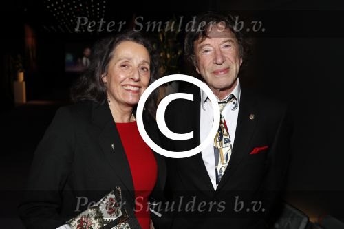 Hilversum 6 maart 2017
Uitreiking Buma awards in studio 21. laurens v Rooyen met vrouw