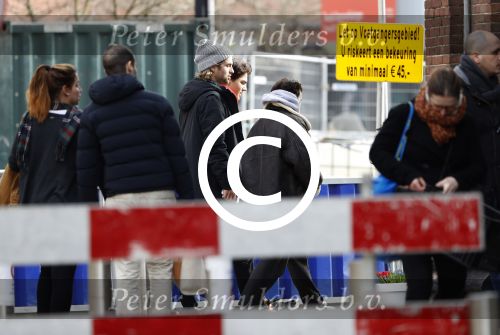Amsterdam 11 maart 2017 
Manuel Broekman met vrienden op straat