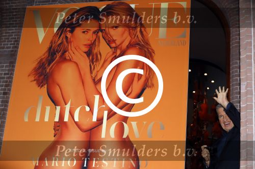 Amsterdam 8 maart 2017
Voque 5 jaar. Op de cover staan Doutzen Kroes en Lara Stone. Mario Testino is de fotograaf . Hoofdredaktrice Karin Swerink is ook aanwezig in het conservatorium hotel.