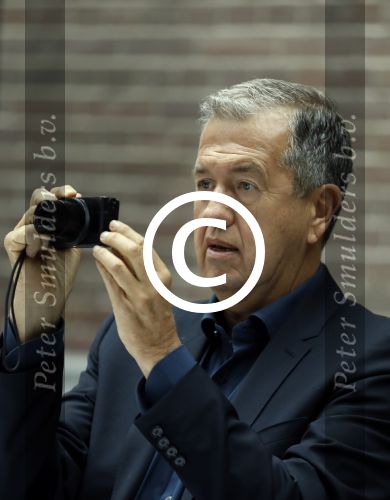 Amsterdam 8 maart 2017
Voque 5 jaar. Op de cover staan Doutzen Kroes en Lara Stone. Mario Testino is de fotograaf . Hoofdredaktrice Karin Swerink is ook aanwezig in het conservatorium hotel.
