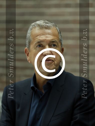 Amsterdam 8 maart 2017
Voque 5 jaar. Op de cover staan Doutzen Kroes en Lara Stone. Mario Testino is de fotograaf . Hoofdredaktrice Karin Swerink is ook aanwezig in het conservatorium hotel.