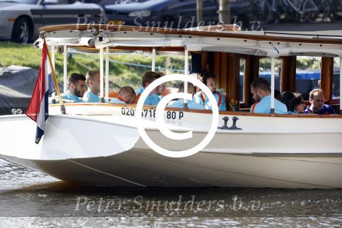 Amsterdam 28 maart 2017 
Het Nederlands elftal gaat varen door de grachten van Amsterdam. oa Arjen Robben Wesley Sneijder Matthijs v d Ligt Daley Blind Frans Hoek Fred Grim Luuk de Jong Jeroen Zoet ea