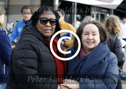 Biddinghuizen 5 maart 2017
De hollandse 100 op de ijsbaan in Biddinghuizen georganiseerd door Prins Bernhard. Patrick Kluivert met Rossana Kluivert Shane Nino en Demi