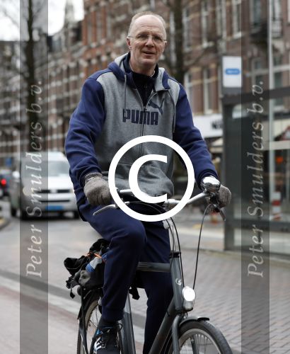 Amsterdam 4 maart 2017 
Oud bokskampioen Pedro v raamsdonk met een kennis