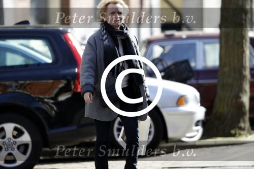 Amsterdam 15 maart 2017
Renee Soutendijk op straat in Amsterdam zuid