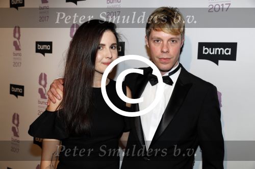 Hilversum 6 maart 2017
Uitreiking Buma awards in studio 21. Rik Annema met partner