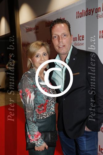 Utrecht 23 maart 2017
Premiere Holiday on ice in de jaarbeurs met Maxim en Rene Froger. Rob Geus met vrouw