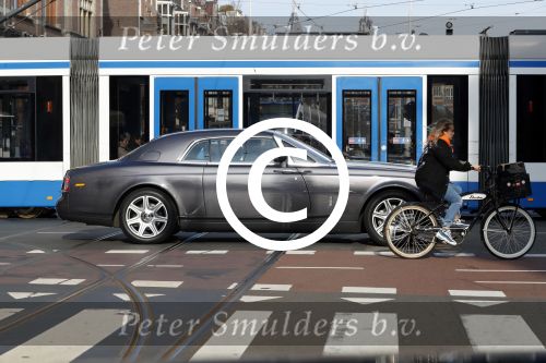 Amsterdam 23 maart 2017  
Ronnie Rosenbaum in zijn Rolls Royce in amsterdam zuid