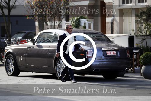 Amsterdam 23 maart 2017  
Ronnie Rosenbaum in zijn Rolls Royce in amsterdam zuid