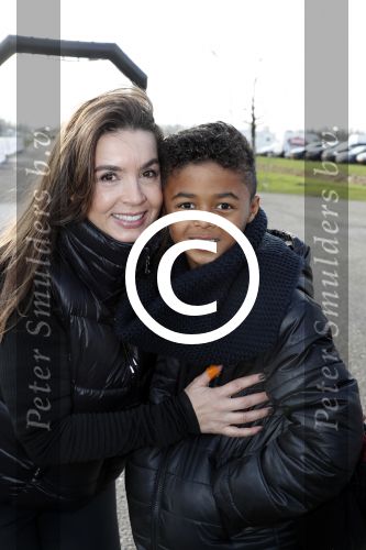 Biddinghuizen 5 maart 2017
De hollandse 100 op de ijsbaan in Biddinghuizen georganiseerd door Prins Bernhard. Patrick Kluivert met Rossana Kluivert Shane Nino en Demi