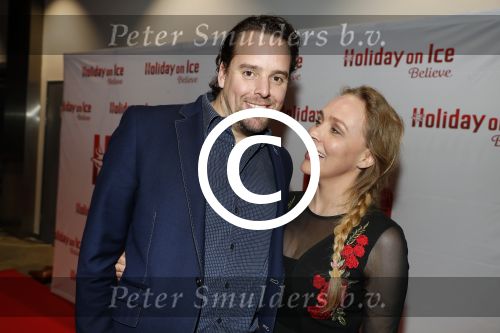 Utrecht 23 maart 2017
Premiere Holiday on ice in de jaarbeurs met Maxim en Rene Froger. Sabine Uitslag met haar echtgenoot Menno Braakman
