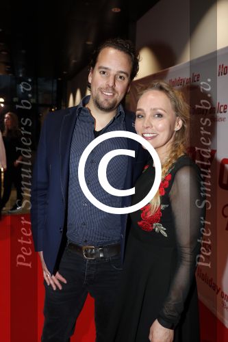 Utrecht 23 maart 2017
Premiere Holiday on ice in de jaarbeurs met Maxim en Rene Froger. Sabine Uitslag met haar echtgenoot Menno Braakman