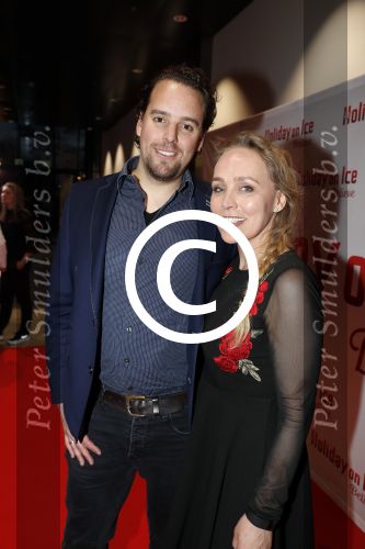 Utrecht 23 maart 2017
Premiere Holiday on ice in de jaarbeurs met Maxim en Rene Froger. Sabine Uitslag met haar echtgenoot Menno Braakman