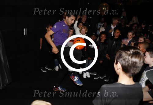 Amsterdam 26 maart 2017
Modeshow freshkids in the harbour club . kinderen en vrouwen van diverse voetballers liepen mee. Soufiane Touzani