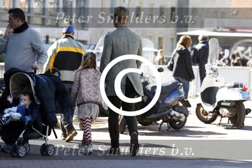 Amsterdam 25 maart 2017 
Thijs Romer en zijn dochter Sammie gaan met taxi naar de bioscoop