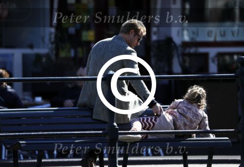Amsterdam 25 maart 2017 
Thijs Romer en zijn dochter Sammie gaan met taxi naar de bioscoop