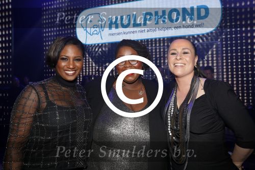 Aalsmeer 29 maart 2017
Hulphond gala in Aalsmeer studio\'s. Trijntje Oosterhuis met Shirma en Edsilia Rombley