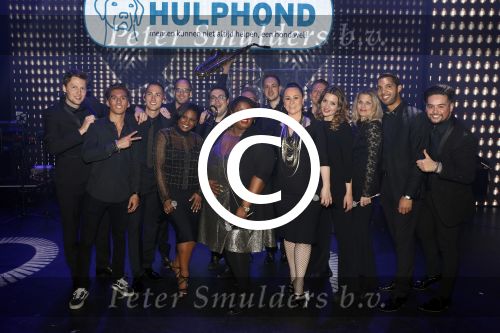 Aalsmeer 29 maart 2017
Hulphond gala in Aalsmeer studio\'s. Trijntje Oosterhuis met Shirma en Edsilia Rombley