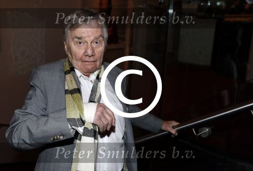 Amsterdam 18 maart 2017 
Premiere Gare de Lyon in het nieuwe de la mar theater. Willem Nijholt met arm in het gips