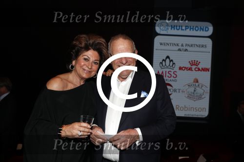 Aalsmeer 29 maart 2017
Hulphond gala in Aalsmeer studio\'s. Wim Zegwaard met Christine Kroonenberg