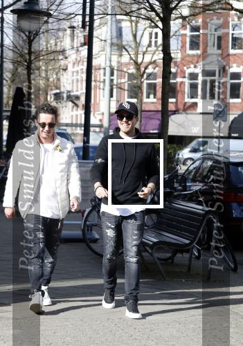 Amsterdam 14 maart 2018 
Andre Hazes jr  (met trouwring vader en ketting vader) op de cornelis schuytstraat .
Andre met zijn neef PA chauffeur en beste vriend Djarno Hofland