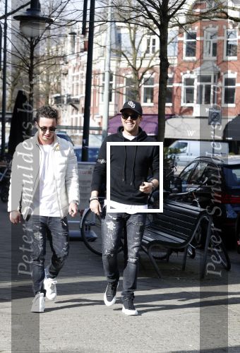 Amsterdam 14 maart 2018 
Andre Hazes jr  (met trouwring vader en ketting vader) op de cornelis schuytstraat .
Andre met zijn neef PA chauffeur en beste vriend Djarno Hofland