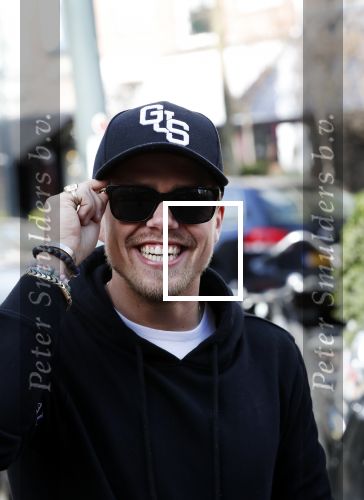 Amsterdam 14 maart 2018 
Andre Hazes jr  (met trouwring vader en ketting vader) op de cornelis schuytstraat