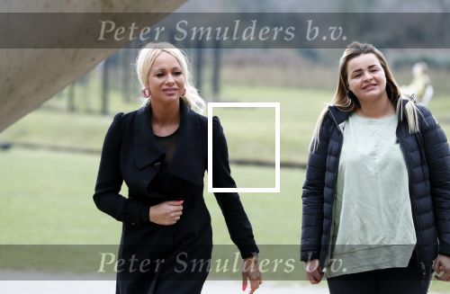 Den Haag 24 maart 2018
Barbie (Samantha de Jong) met haar kinderen Angelina en Milano en twee vriendinnen in een speeltuin.