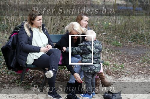 Den Haag 24 maart 2018
Barbie (Samantha de Jong) met haar kinderen Angelina en Milano en twee vriendinnen in een speeltuin.
