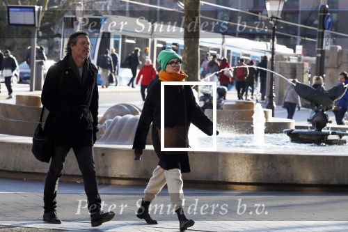 Amsterdam 19 maart 2018
Carice v Houten met haar vriend Guy Pierce op straat in Amsterdam