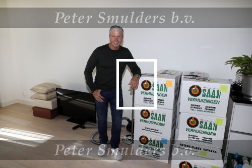 Amsterdam 12 maart 2018
Dries en Honoria Roelvink  verhuizen naar hun nieuwe appartement op de pc Hooftstraat
