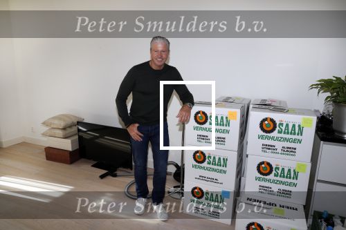 Amsterdam 12 maart 2018
Dries en Honoria Roelvink  verhuizen naar hun nieuwe appartement op de pc Hooftstraat
