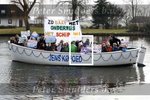 Nigtevecht 14 maart 2018
School de flambouw protesteert op sloep voor meer geld voor onderwijs.