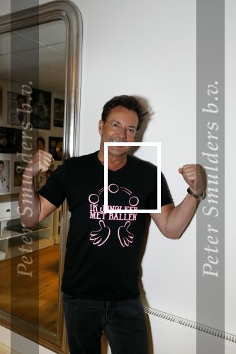 de Kwakel 23 maart 2018
Gerard Joling met nieuwe t shirts op kantoor van Entertainment.nl