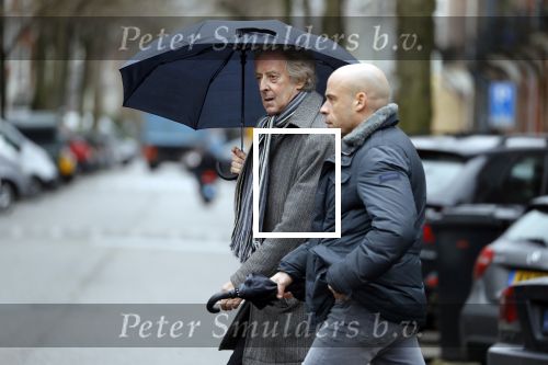 Amsterdam 13 maart 2018
Hans v Willigenburg onder paraplu  op de cornelis schuytstraat