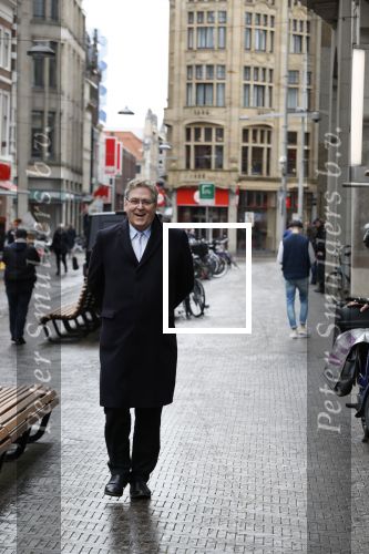 Den Haag 12 maart 2018 
Henk Krol wandelend op straat op weg naar de tweede kamer