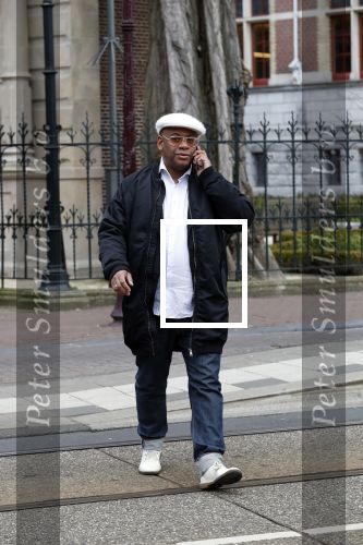 Amsterdam 21 maart 2018 
Howard Komproe op straat in Amsterdam